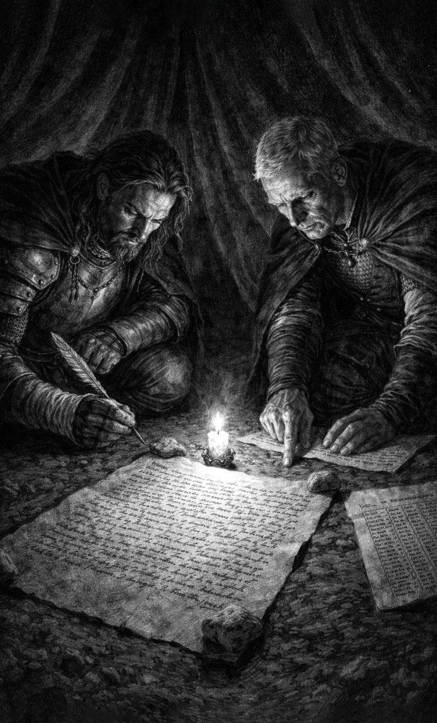 Rodrigo y Joaquín trabajan sobre un pergamino cifrado a la luz de una vela.